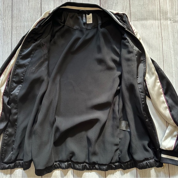 Tiger Zip Up - Picture 5 of 13